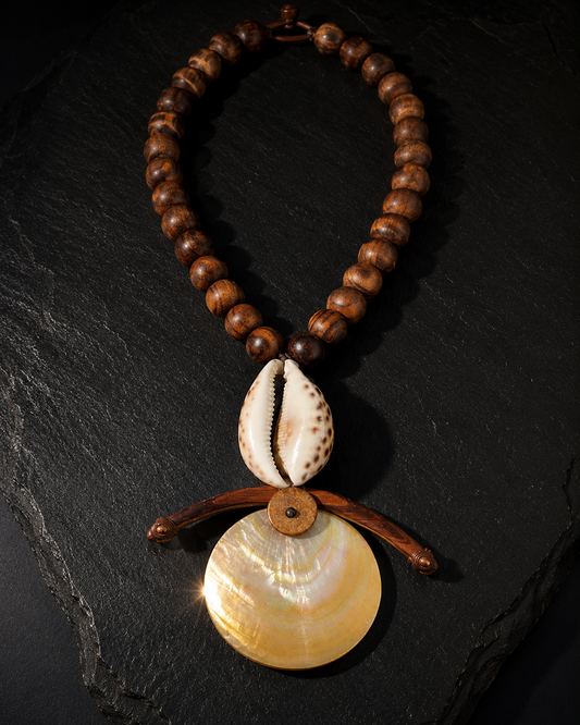 COWRIE MOON